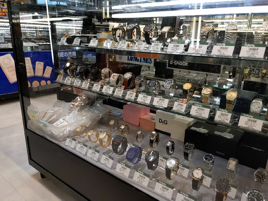 ジャンク品！】腕時計も店頭にたくさん並んでいます♪♪｜2022年06月20
