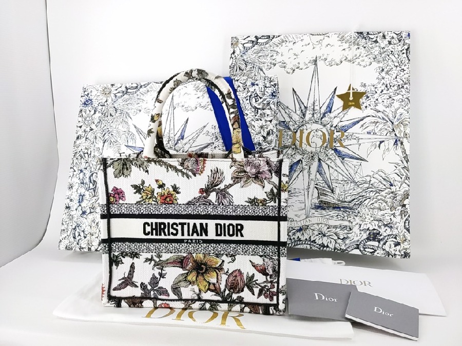 DIOR BOOK TOTE スモールバッグ Dior エンブロイダリー ブック