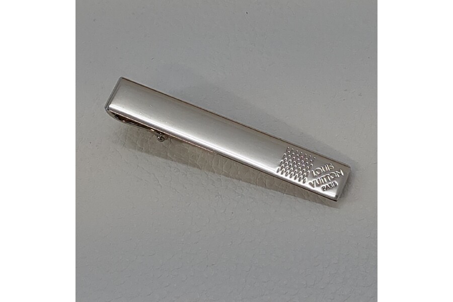 ルイ・ヴィトン（LOUIS VUITTON）ネクタイピン・ダミエ M61976 買取り