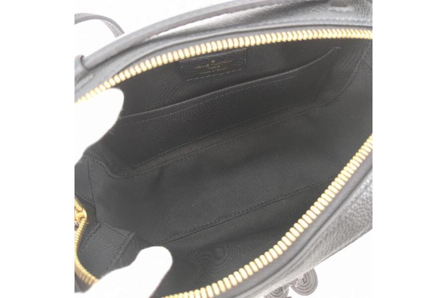美品☆ルイヴィトン・レザー切替 エンボス加工モノグラム サン