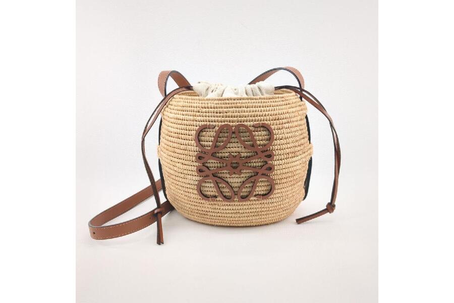 おすし【正規品・美品】LOEWE 　ビーハイブアナグラム　ラフィア LOEWE ビーハイブ×アナグラム ラフィア＆レザーの趣ある逸品