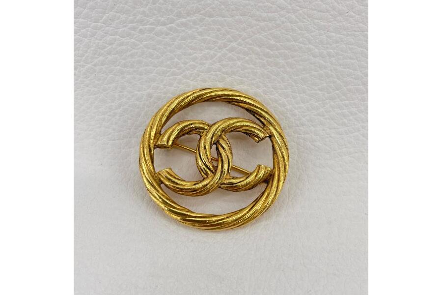 CHANEL シャネルブローチ　ヴィンテージ　サークルココマーク CHANEL シャネル ココマークサークルブローチ ゴールド #入荷しました