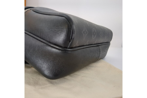 ルイ・ ヴィトン（LOUIS VUITTON）アウトドア・メッセンジャーPM