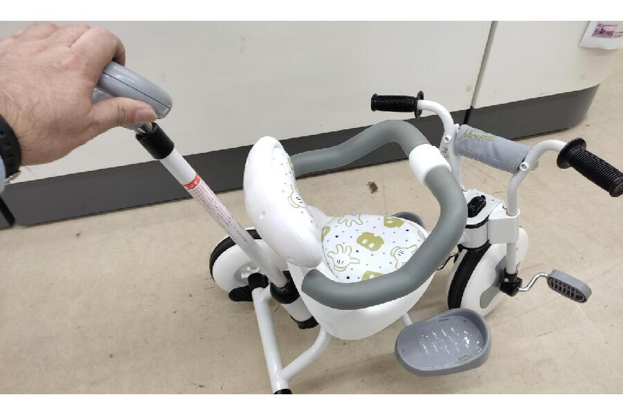 ディズニー　トライクピュア　三輪車 ディズニー トライクピュア ハンドル付き 子供三輪車（ホワイト