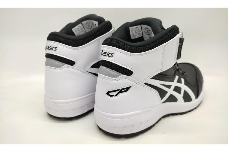 asics WINJOB CP304 BOA ウィンジョブ ブラック×ホワイト を入荷致し