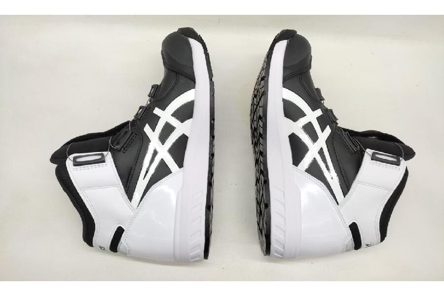 asics WINJOB CP304 BOA ウィンジョブ ブラック×ホワイト を入荷致し