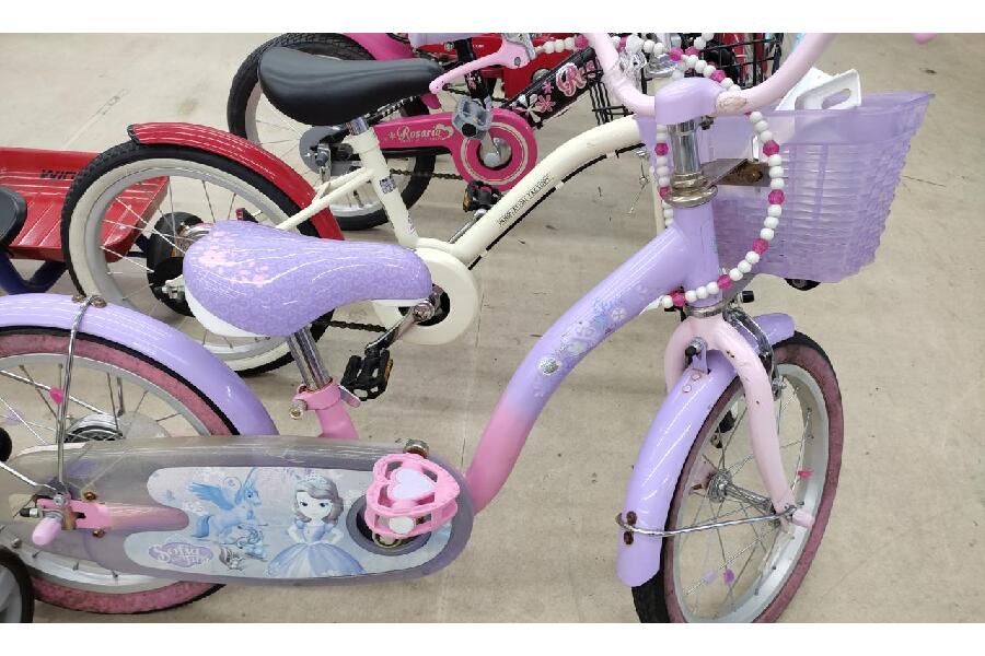 トミカ公式ライセンス 16インチ 身長95～105cm 子供用自転車 トミカ （ブラック）補助輪付き自転車 低床フレーム 男の子 黒 かっこいい  トイザらス限定 | おもちゃ通販のトイザらス オンラインストア
