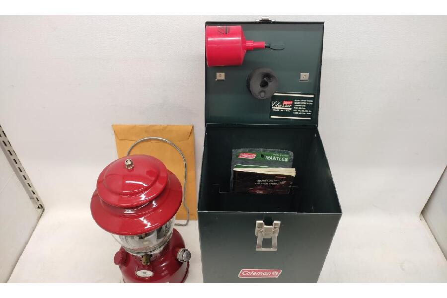 クラシックシリーズ。coleman(コールマン）のランタンを買取入荷致し
