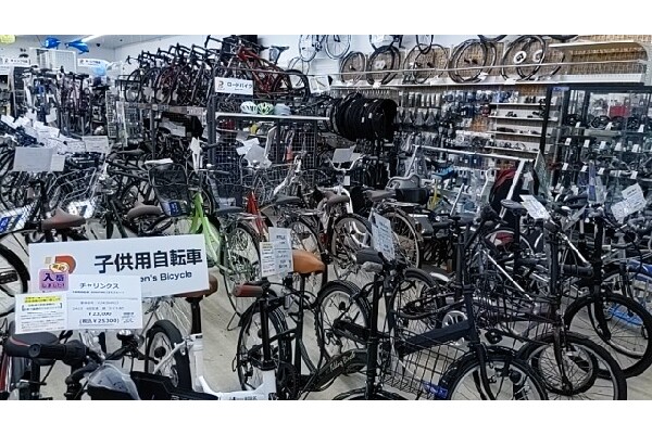 極美品。CAPTAINSTAG（キャプテンスタッグ）の折り畳み自転車を買取