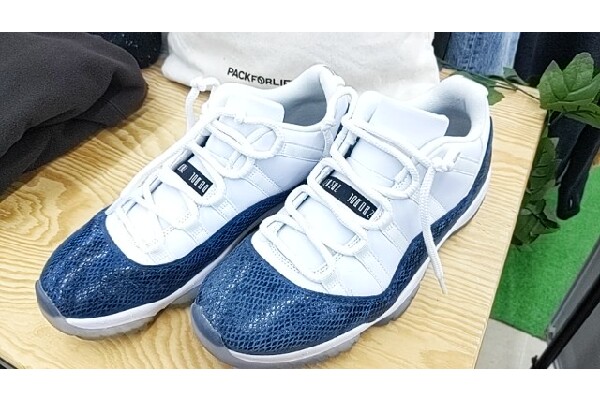 NIKEのスニーカー、エアジョーダン11をご紹介いたします。｜2025年01月