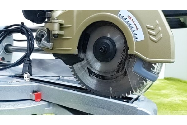 ルマンドが好き 上小丸１０キロ EARTH MAN SM-190A 190mm スライド丸鋸 を入荷致しました