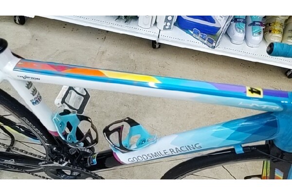 グッドスマイルレーシングの公式ロードバイクを買取入荷致しました グッドスマイルレーシングの公式ロードバイクを買取入荷致しました