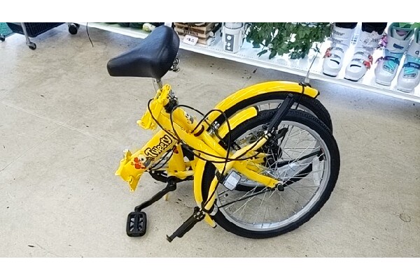 トゥイーティー 折りたたみ自転車 tweetyのプリントが映える可愛い折り畳み自転車をご紹介いたし