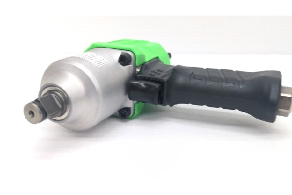 空研 KW-1600proX 12.7sq. エアインパクトレンチ を入荷致しました