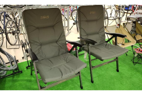 【美品】　コールマン　パイオニアリクライナー アウトドアチェアはキャンプの必需品！colemanパイオニア