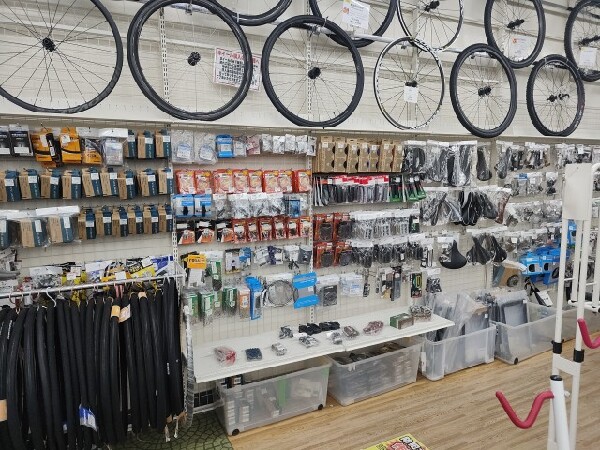 オンシーズン到来!! 中古自転車の専門店 宮竹バザール店のご紹介