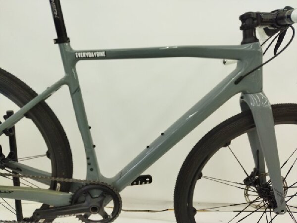 グラベルバイク本体+付属品付き : 着払いor渋谷駅で引渡 グラベルバイク+付属品 : 渋谷駅で引渡or着払い グラベルバイク