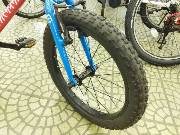 おしゃれキッズバイク弟分登場!兄弟でいかがですか？ヨツバ