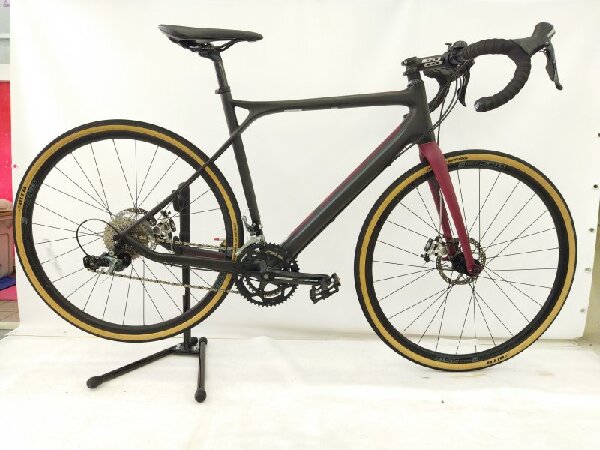 オフロードでもアグレッシブなグラベルロード! GT GRADE CARBON