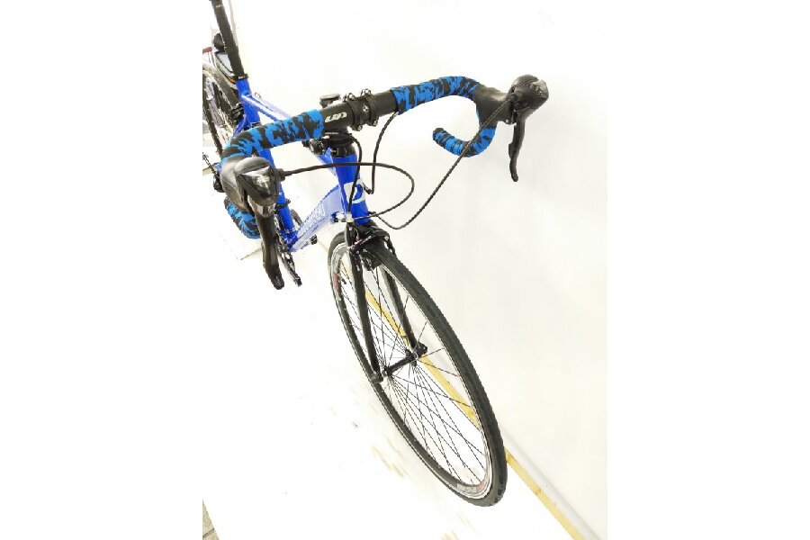 カジュアルに楽しめる高機能ロード! LOUIS GARNEAU CEN のご紹介です