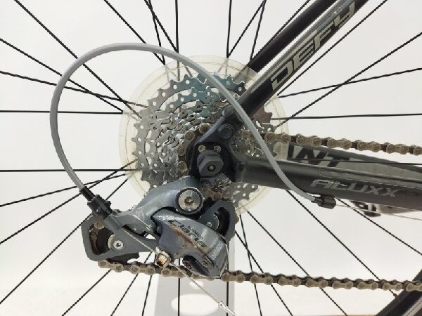 あい@コメント無し即購入⭕️ 尃用ADVANCE ディスク式MTB動作確認済 初心者におススメのエントリーロード！ GIANT DEFY4 の紹介