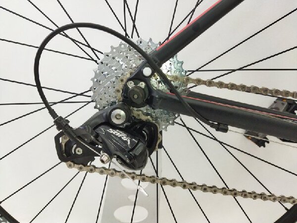 ビギナー向け高性能ロード！ GIANT DEFY3 ロードバイク のご紹介