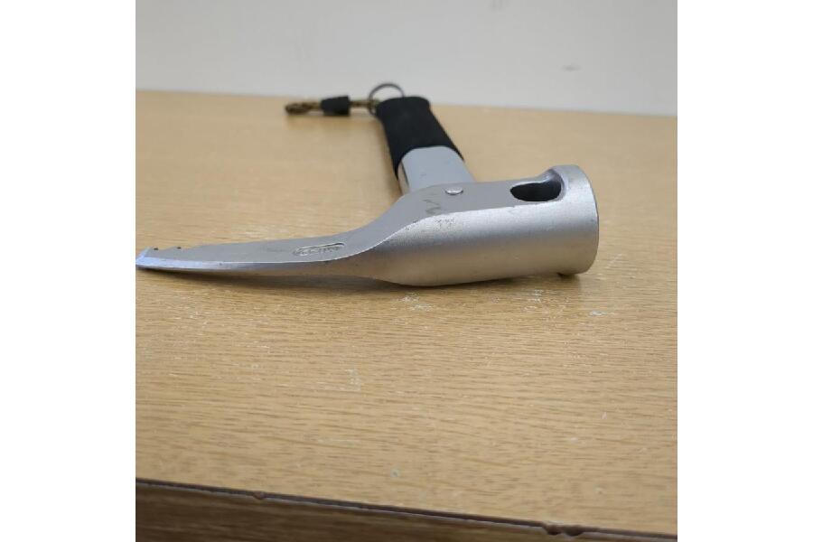 良品】ミゾー ロカ 穴有り 27.5cm/465g 岩登り沢登り用 ピッケル