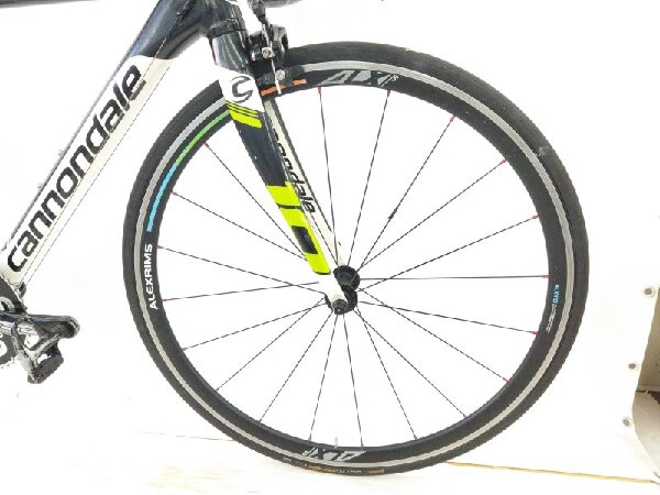 カーボンキラー！Cannondale CAAD10 の紹介です。｜2023年11月13日