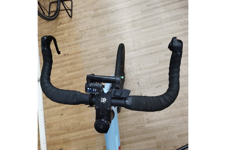 Delta V（デルタ）へのオマージュ「Cannondale（キャノンデール