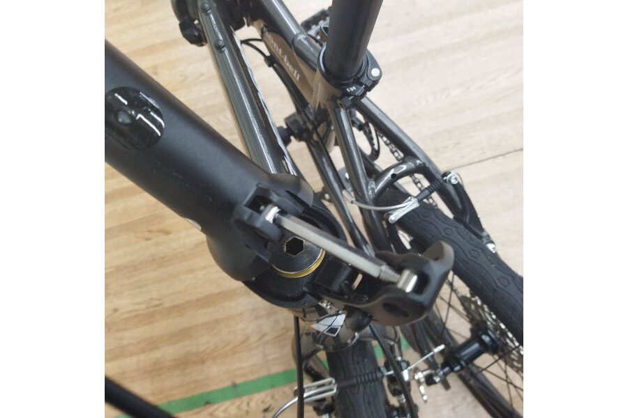 日本を走るための自転車。mont-bell（モンベル）SCHEIDEGG