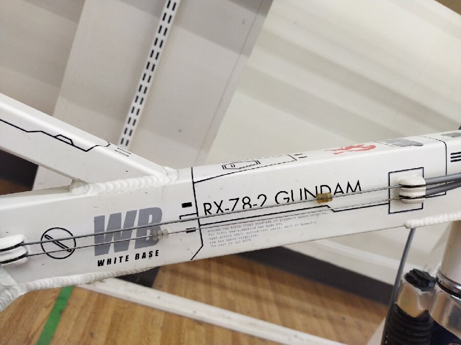 ガンダム　自転車　ホワイトベース　限定？　ミニベロ ガンダムファンにはたまらない。ホワイトベース ミニベロのご紹介