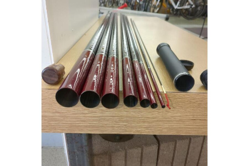 鮎竿　ダイワ　夢月　720 中硬硬　CARBOWHISKER　未使用 DAIWA カーボウイスカー夢月 中硬硬 90 9m/355g 8本継 先径1.3