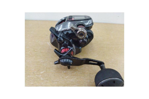 SHIMANO 電動リール 03980 18PLAYS 3000XP 巻上距離17Km 使用時間47.5