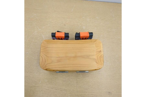 美品】木製餌箱 外寸170x125x82(mm) 内寸156x68x53(mm) 釣り餌