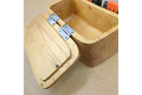 美品】木製餌箱 外寸170x125x82(mm) 内寸156x68x53(mm) 釣り餌